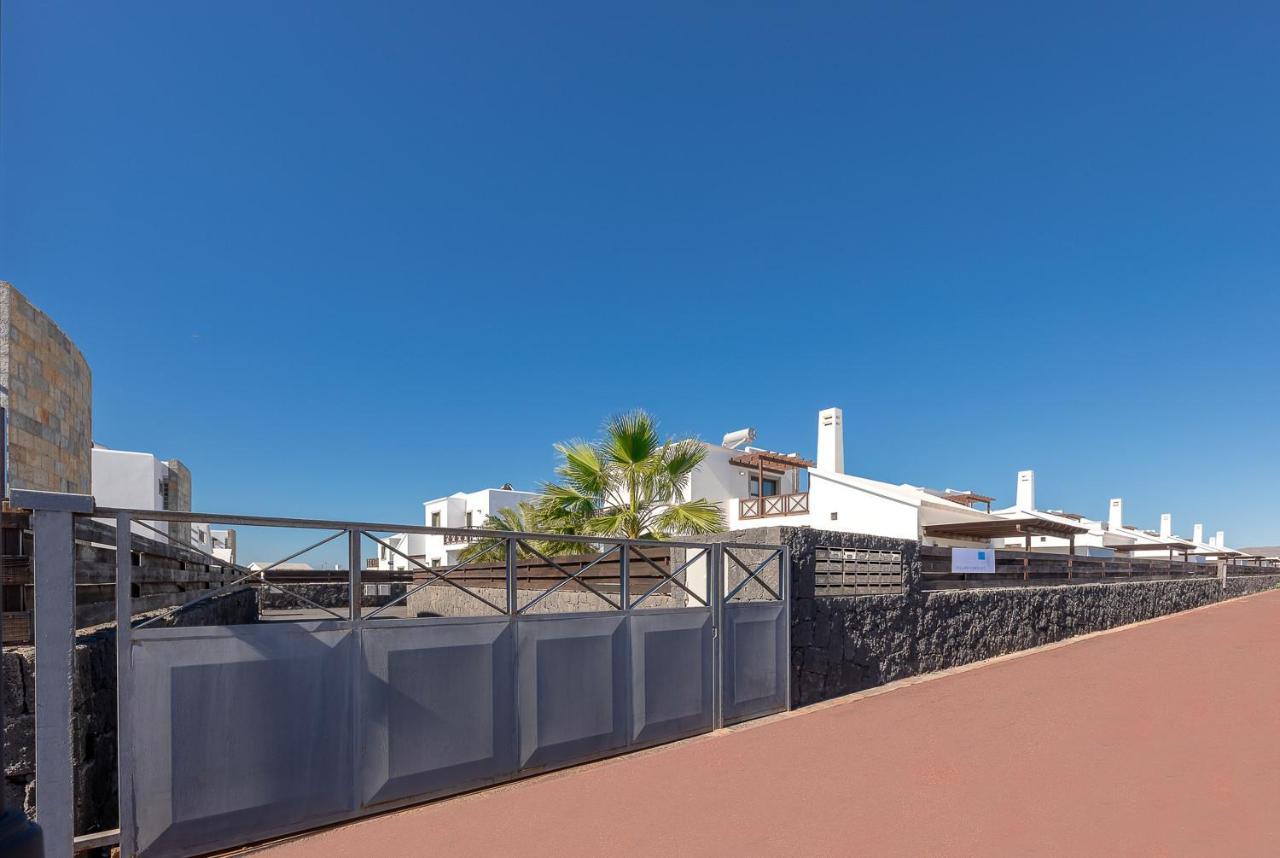 Villas Camelot By Escape Home Playa Blanca  Extérieur photo