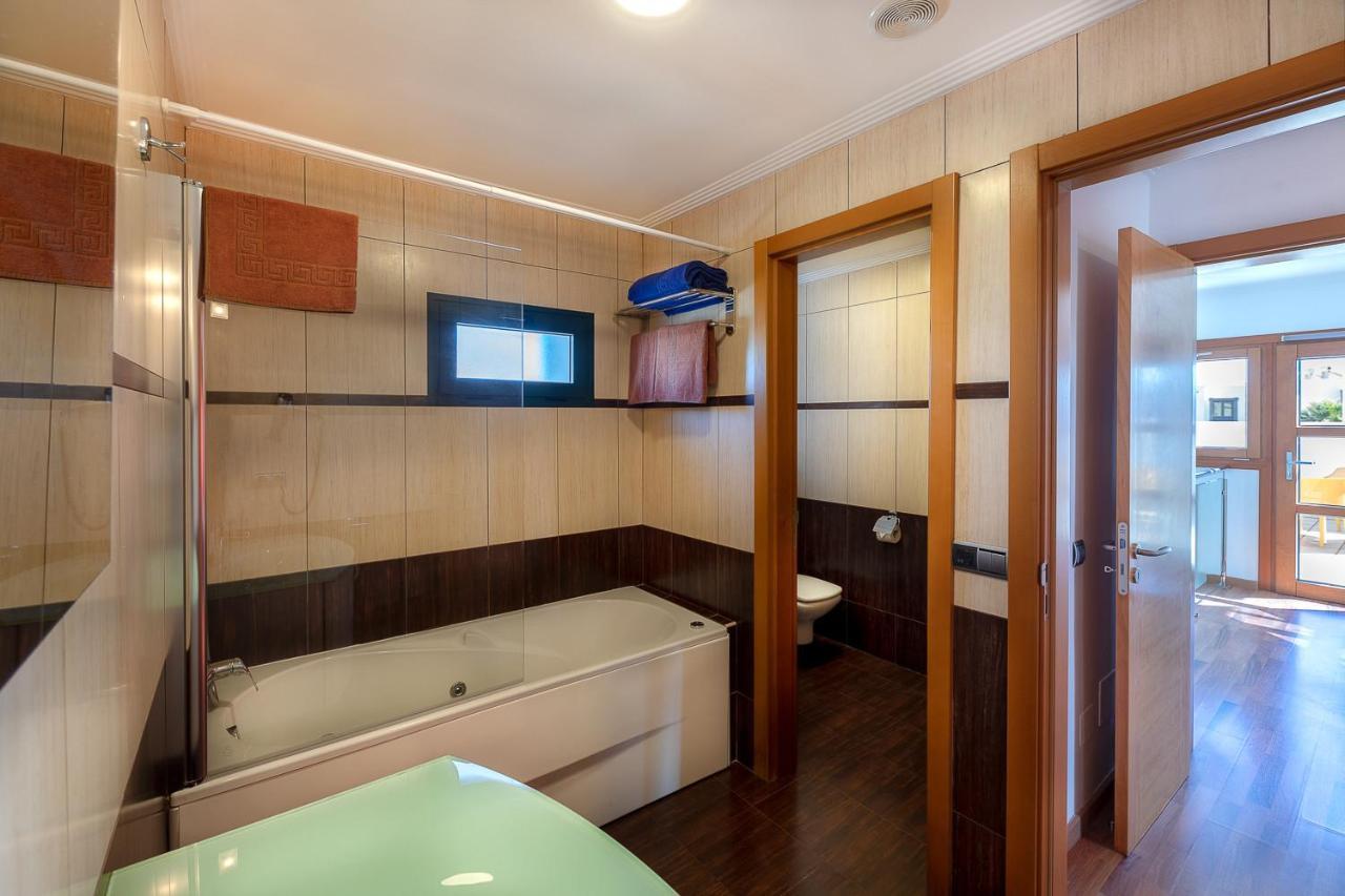 Villas Camelot By Escape Home Playa Blanca  Extérieur photo